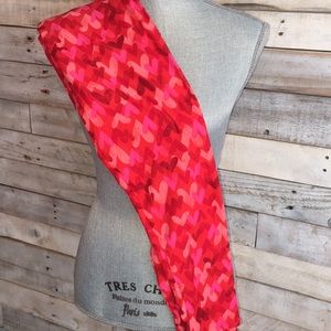 NWT Tall and Curvy Lularoe Valentine Leggings